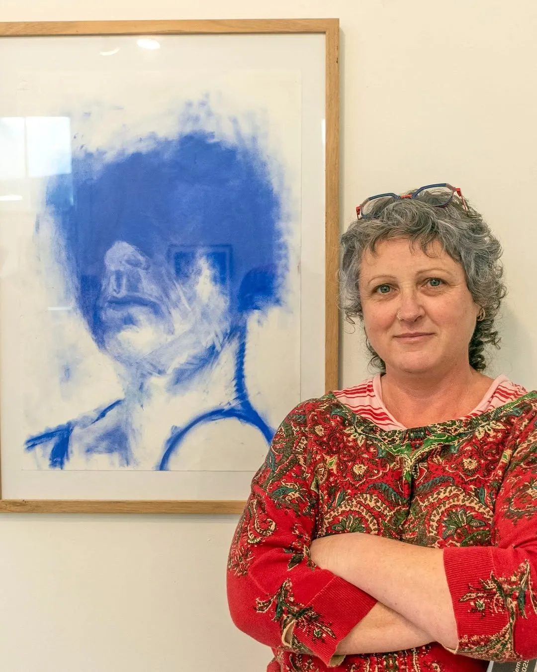 🎨 Congratulations Zoe Roxburgh! Winner of the Carol Duval Memorial Award for Painting🖌️

Zoe is the current winner of the Carol Duval Memorial Award for Painting and a Diploma of Visual Arts (CUA51120) student at TAFE NSW Hunter Street.

With a lifelong passion for creating, Zoe works primarily in abstract oil painting, finding the creative process deeply cathartic and inspired by colour and nature. She’s also deeply interested in how neurodivergent artists use art to tell their stories. 💗 🖼️ 

After studying fine arts at university, Zoe chose further study TAFE NSW for its experienced teachers, hands‑on learning and supportive environment. 

Learn more about visual arts courses at TAFE NSW via the link in our bio. ✨ 

#CarolDuvalMemorialAward #TAFENSW #VisualArtStudent  #EmergingArtist #PaintingAward #WomenInArt RTO 90003
