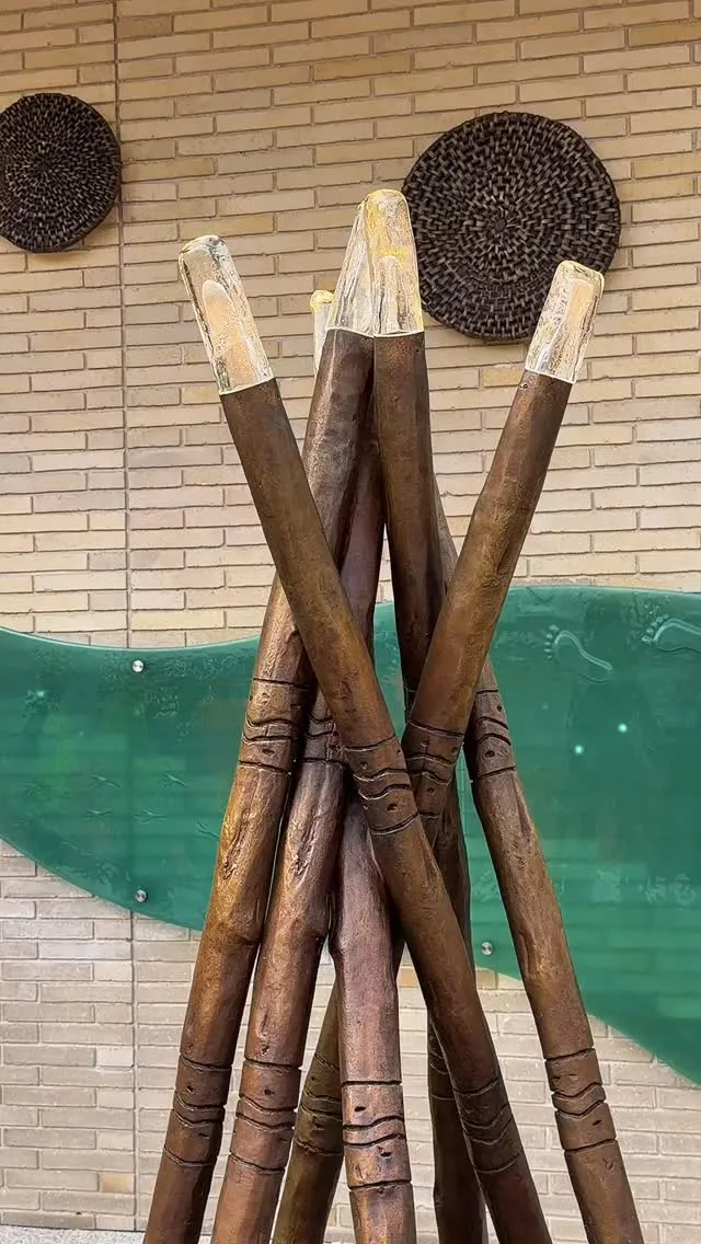 Not long now until the doors to the Hume Tech School officially open!

In the meantime, we’re still in awe over the beautiful entry artwork by Wurundjeri Woi-Wurrung elder Aunty @kimwandin_murrupbiik and artist @chrisjoy_murrupbiik 

Seven Sisters - Karatgurk, brings together bronze, glass and sculptural digging sticks to share an ancient story of knowledge, technology and women’s leadership.