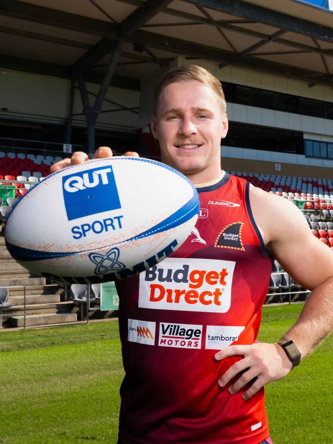 He’s not just passing subjects… he’s passing defenders too ‍🏉
#QUT Business student Max Plath is studying and starting for @qldmaroons. No dropped balls here. 

Link the bio.

@nrl #Origin